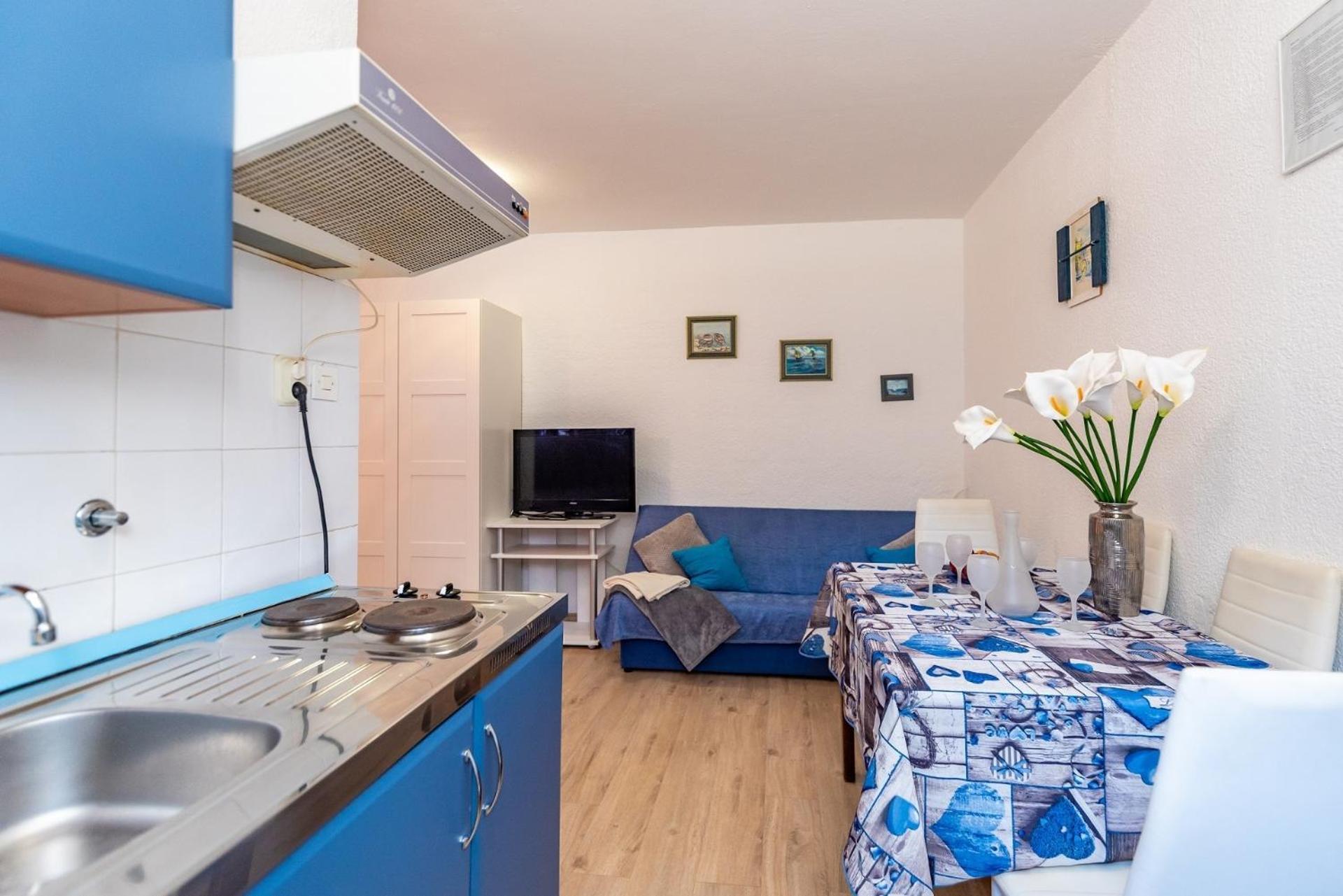 Apartments With A Swimming Pool Pula - 7356 الغرفة الصورة